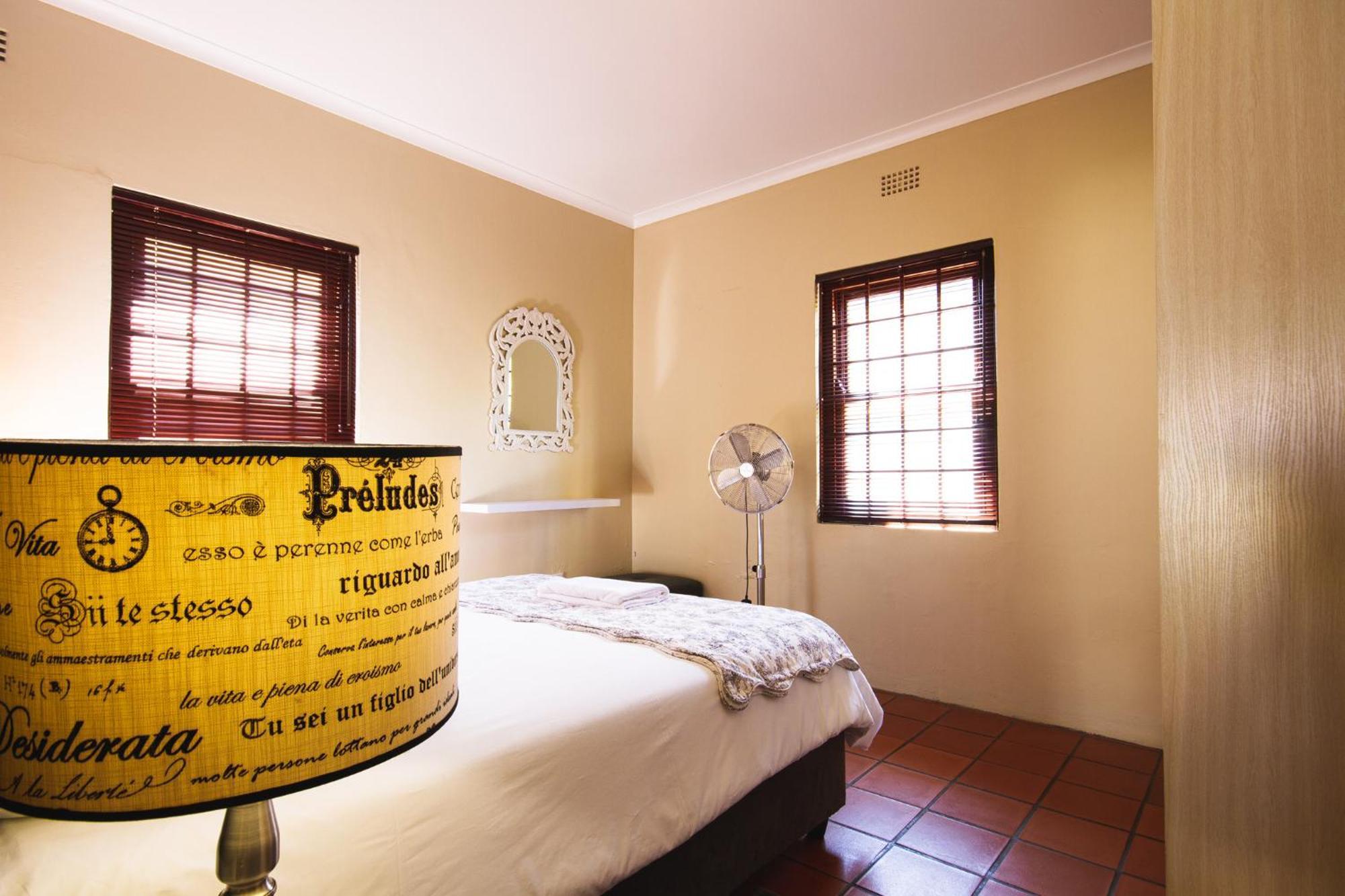 Swellendam Self Catering Vila Quarto foto